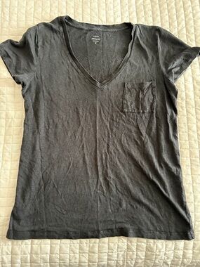 J.Crew Linen V-Neck Pocket Tee in Black